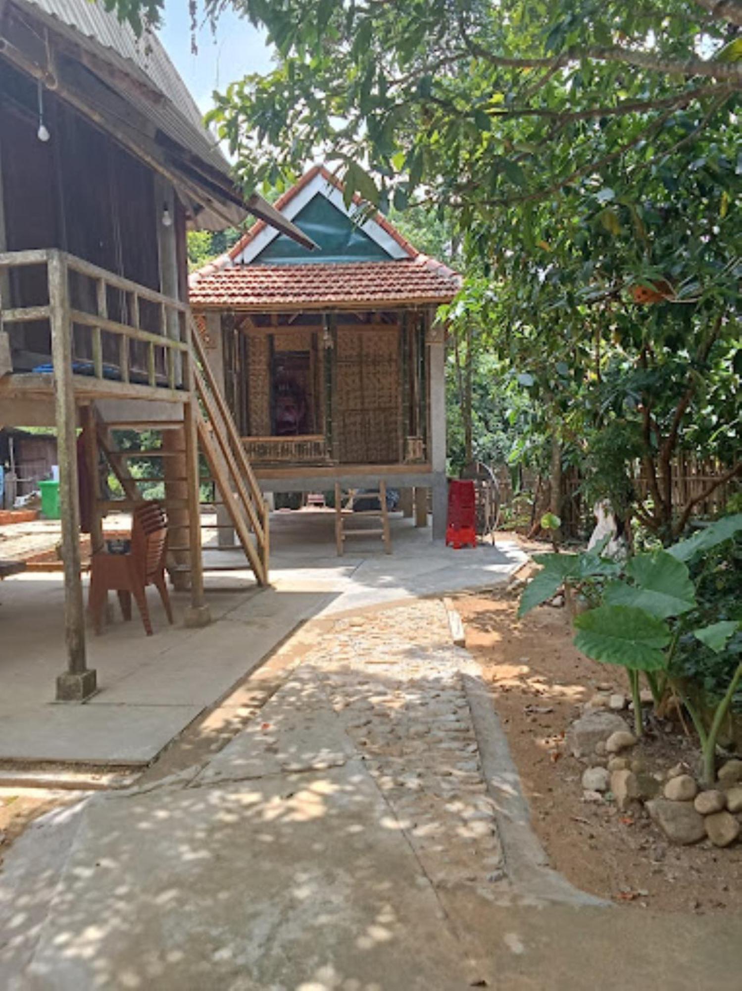Homestay Ho Son - Thac Anor A Luoi Екстер'єр фото
